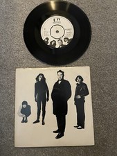 The Stranglers - Walk on by