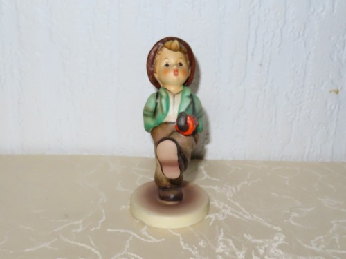 Goebel hummel figur girl with - hummel,