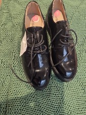 Heavenly Feet Women's Black Shoes Lace Up Chunky  SIZE 5