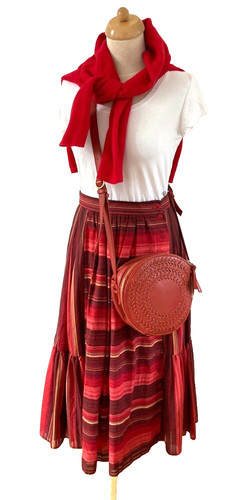 Vintage drindl red - drindl,