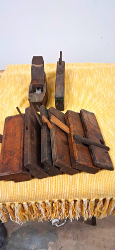 Xwooden moulding planes - 8,