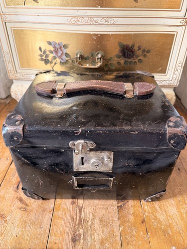 Vintage metal suitcase travel - metal,