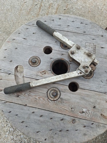 Vinyl fence notcher - vinyl,