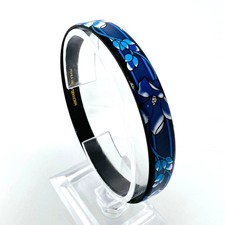 Michaela Frey Team Enamel