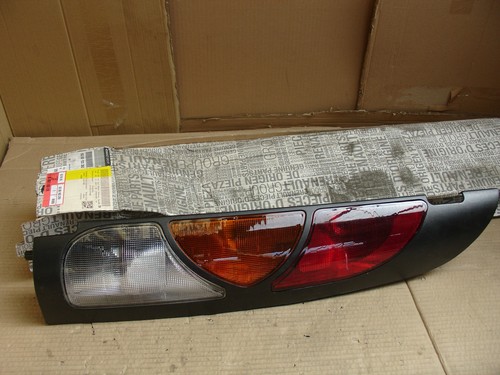 8200103292 rear right side - rear,