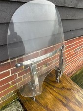 Quick release Windshield with