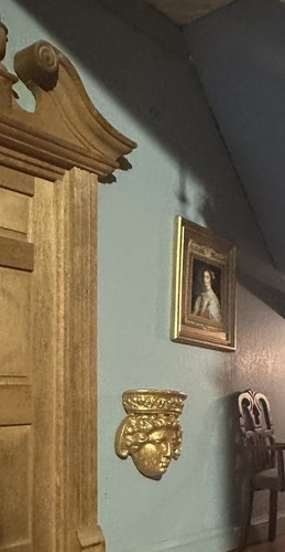 12th dolls house miniature - 1/12th,