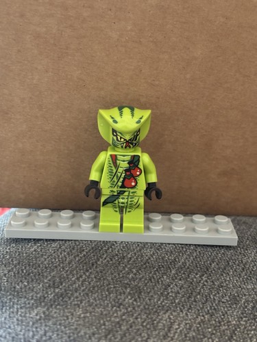 Lego ninjago lasha - lasha, minifigure