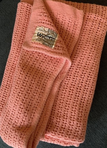 Vintage pink witney cellular - vintage,
