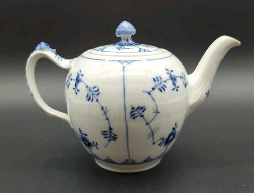 Royal copenhagen china blue - copenhagen,