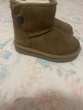 Toddler Ugg Boots Size 7