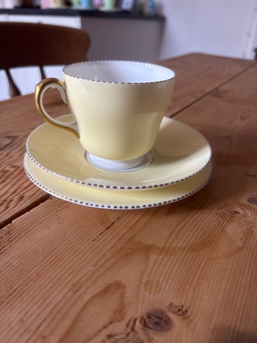 Vintage wedgewood yellow - wedgewood,