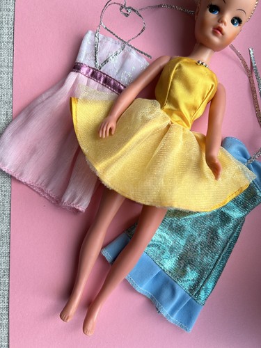 Vintage 1980s sindy - 💛,