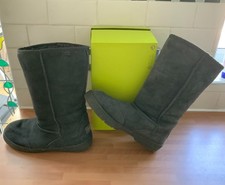 Skechers Australia grey suede