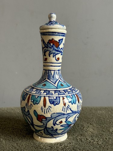Iznik style pottery - iznik, bottle