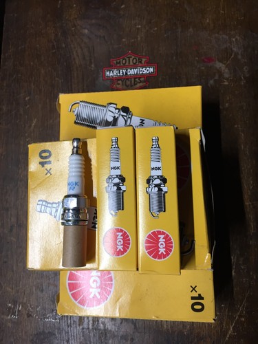 Harley davidson pair - harley-davidson, spark