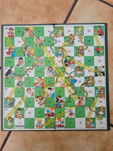 Vintage spear games snakes - spear's,