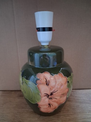 Moorcroft hibiscus pattern - hibiscus,