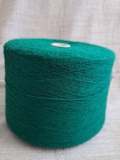 Machine knitting yarn