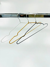 10 X METAL RUBBER CLOTHES HANGER SUIT GARMENT WITH BAR WHITE/GOLD/BLACK UK STOCK