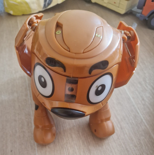 Teksta brown electronic robot - electronic,