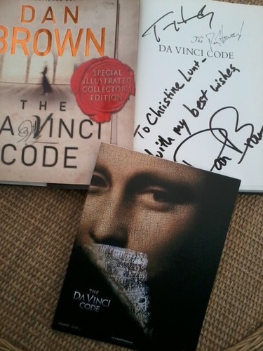 Tom hanks signed dan brown - tom,
