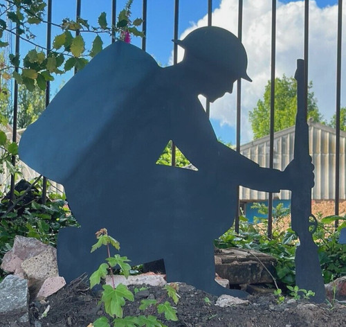 Kneeling soldier silhouette - soldier,