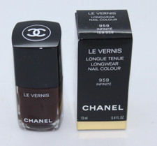 Chanel Le Vernis Longue Tenue
