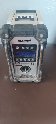 Makita dmr104 jobsite radio - jobsite,