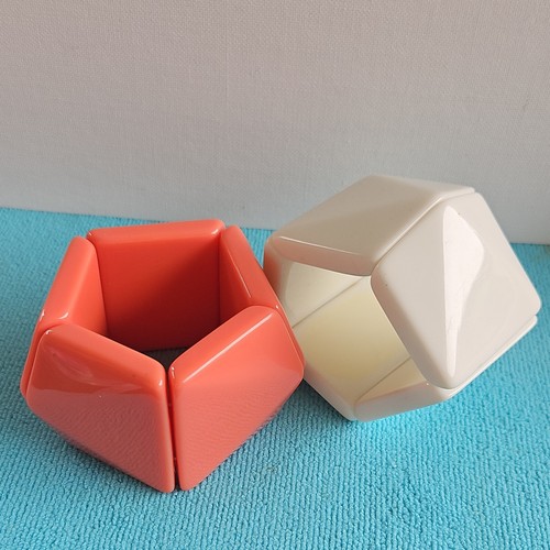 Vtg bakelite chunky - 2,