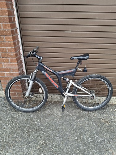 Mountain bike - mountain,