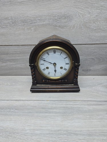 Antique barley twist oak cased - barley,
