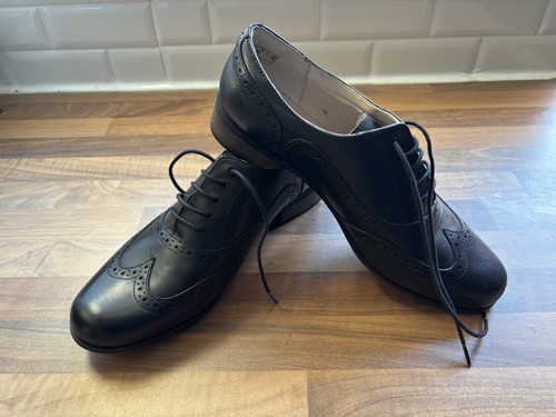 Ladies clarks black leather - ladies,