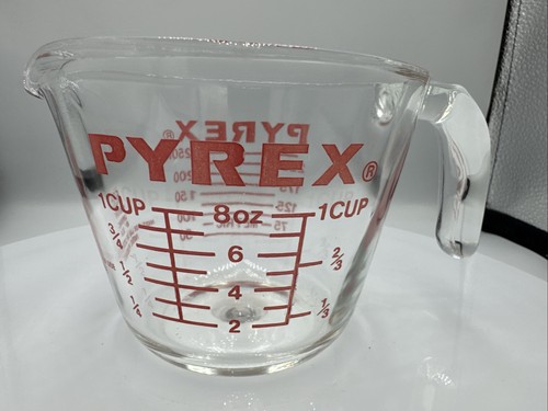 Vintage pyrex cup red - 1, letter