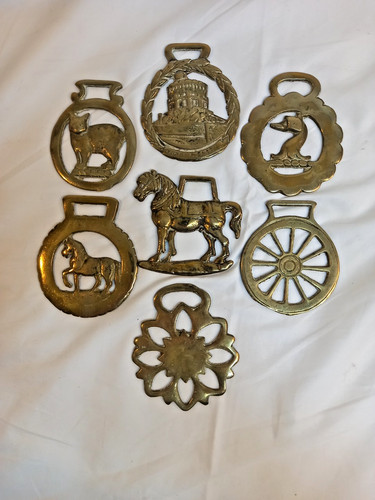 Vintage horse brasses - x, 7