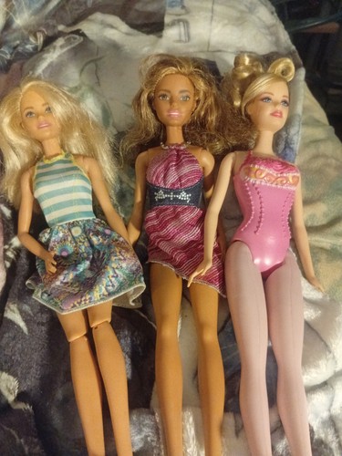 Barbie dolls and a - 2x,