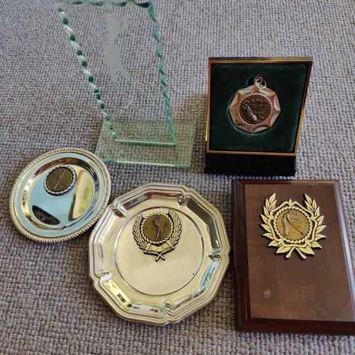 Vintage 1970s golf - 5, medal