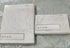 Star Julian Macdonald palm