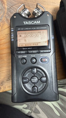 Tascam 4 track - dr-40, 4-track