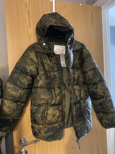 Sainsbury’s Tu Boys Puffer Jacket Age 13-14. BNWT
