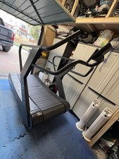 Curved Air Running machine