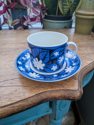 Hand painted blue and white - hand,