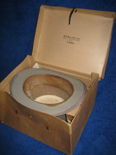 VINTAGE GREY TOP HAT BY