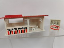 Texaco Marlboro Plastic Garage