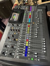 Behringer X32 Full sized mixer