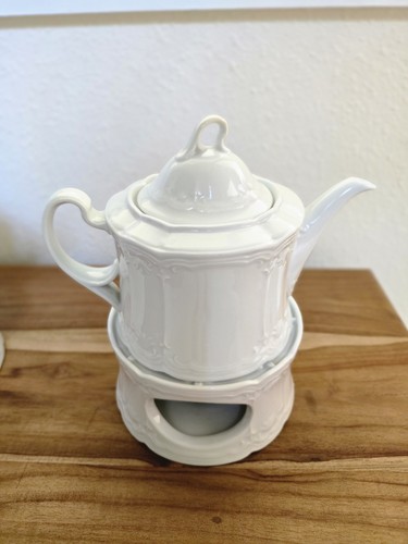 This tea pot a seltmann - is,