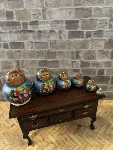 Dolls house scale - dolls, 1/12