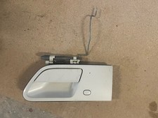 Nissan Elgrand E50 Left Side