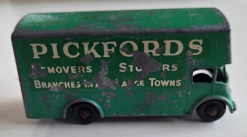 Pickfords removal van - pickfords, by