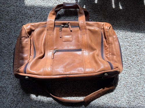 Rare vintage tumi leather - rare,